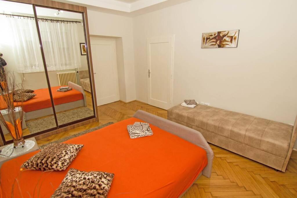 See U In Belgrado Exterior foto